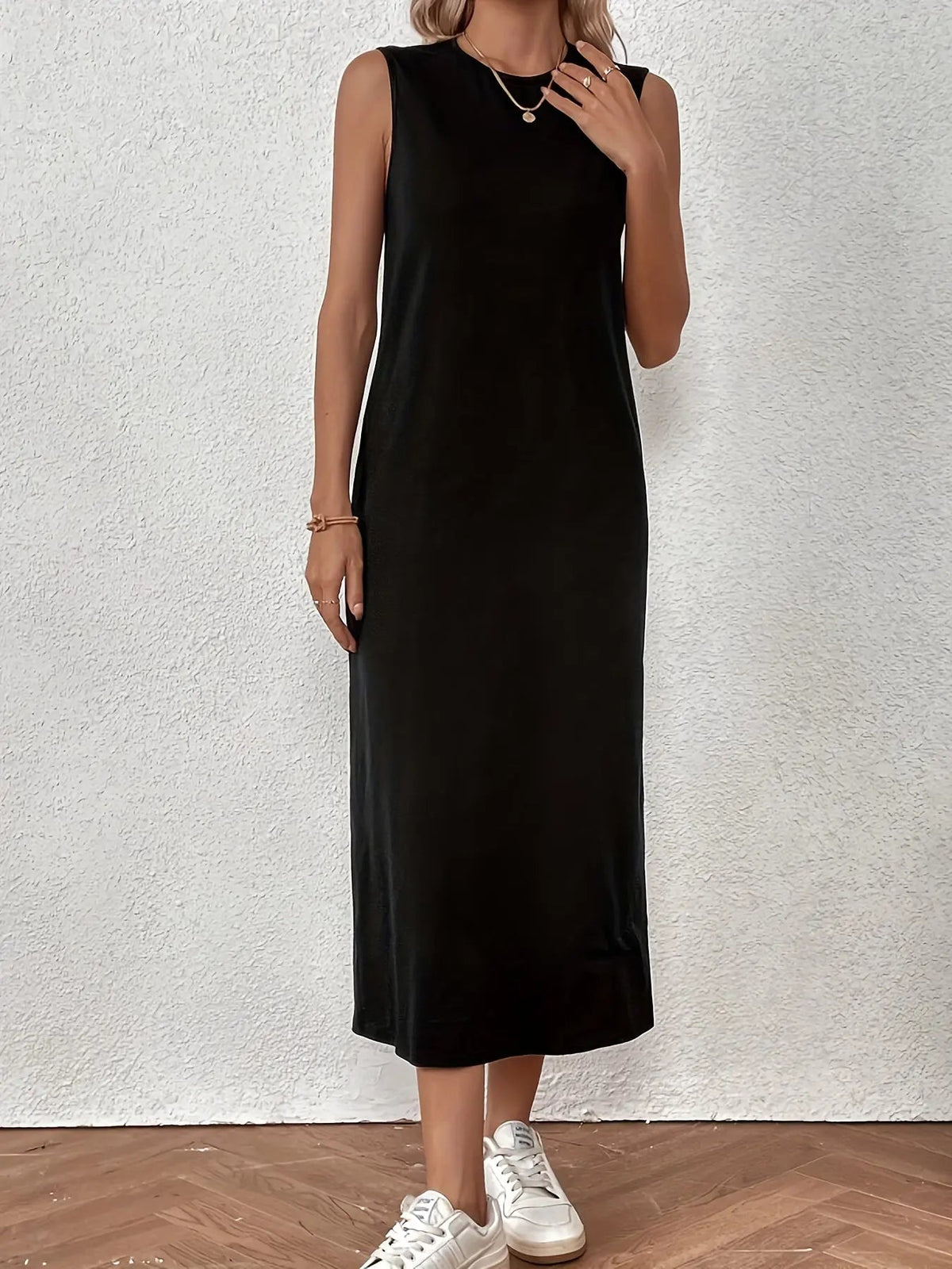 Black Sleeveless Maxi Dress