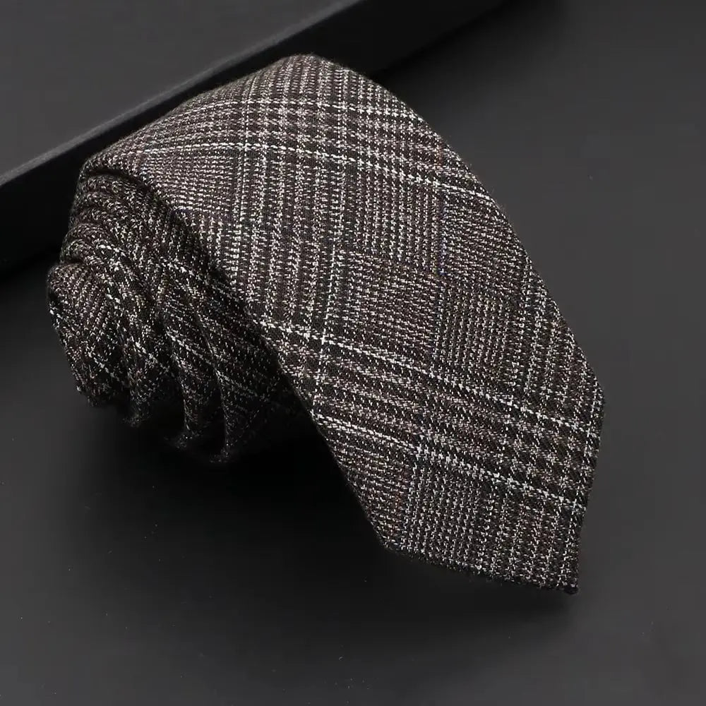 Streamlined Black Tie