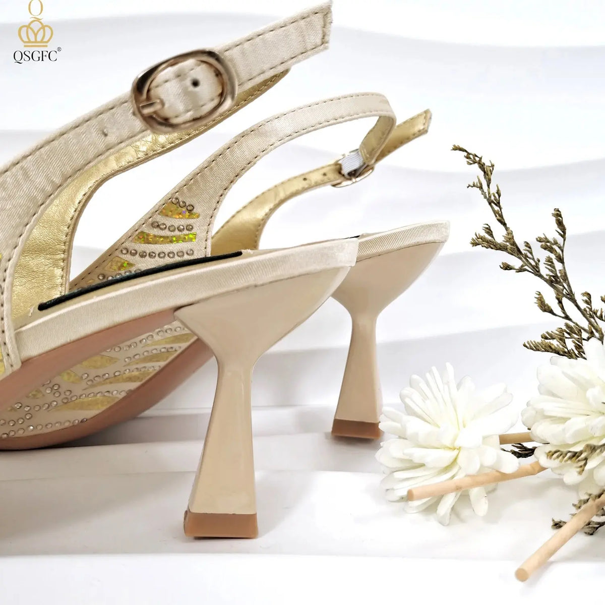Golden Gala Nights Heels & Clutch Set