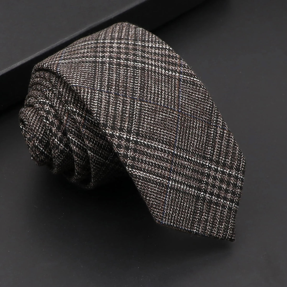 Streamlined Black Tie