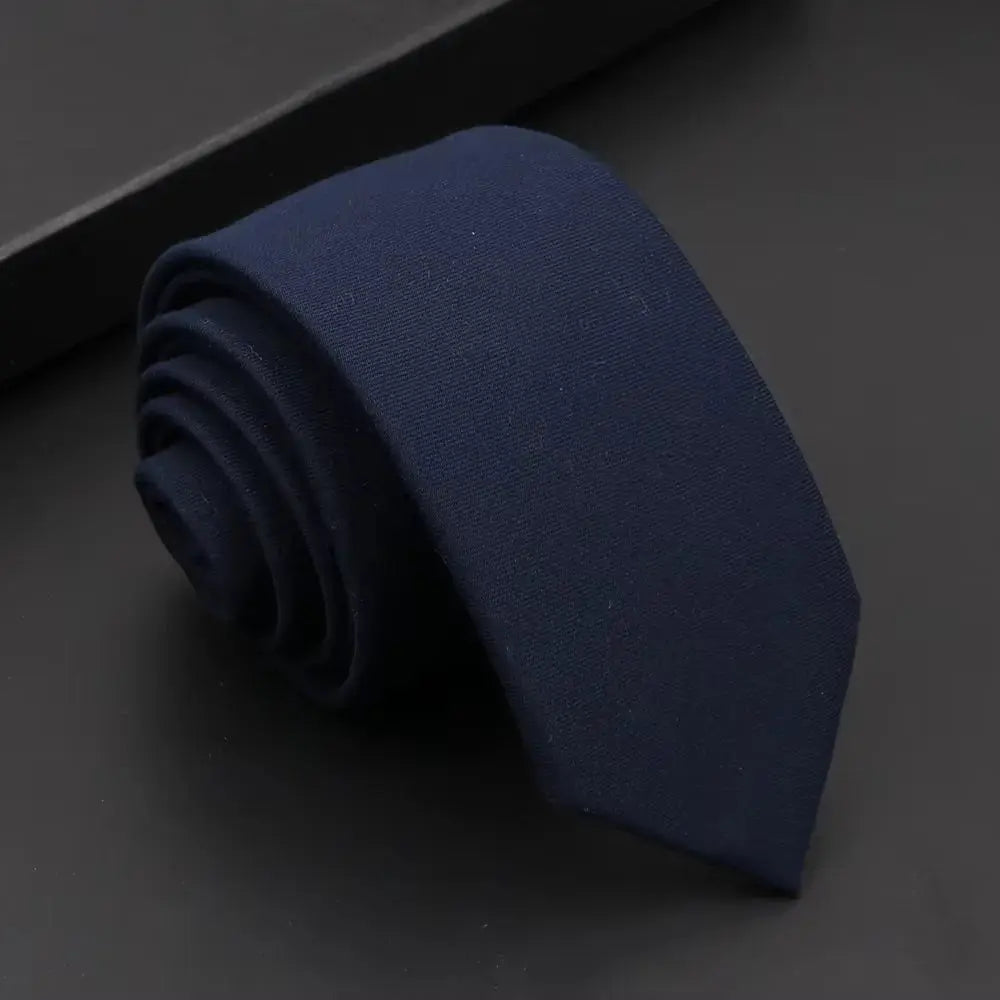 Streamlined Black Tie