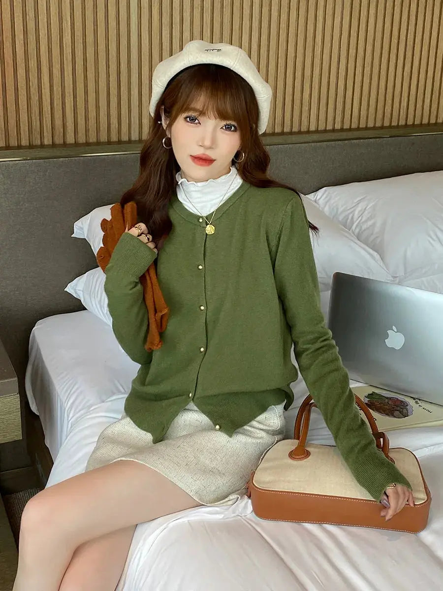 Round-Neck Knit Cardigan