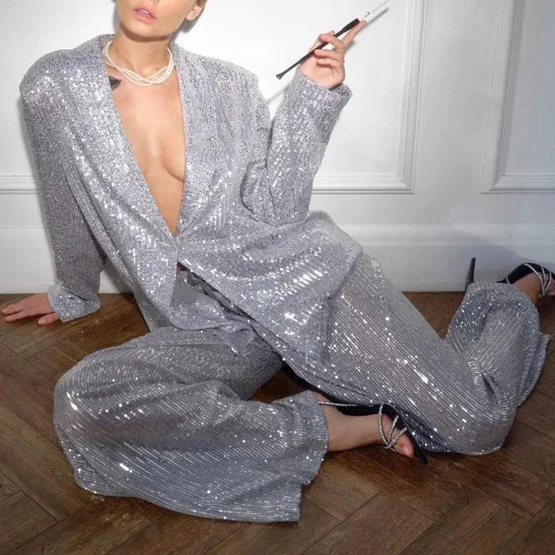Dazzle Effortlessly: Sequin Suit Set for Any Occasion