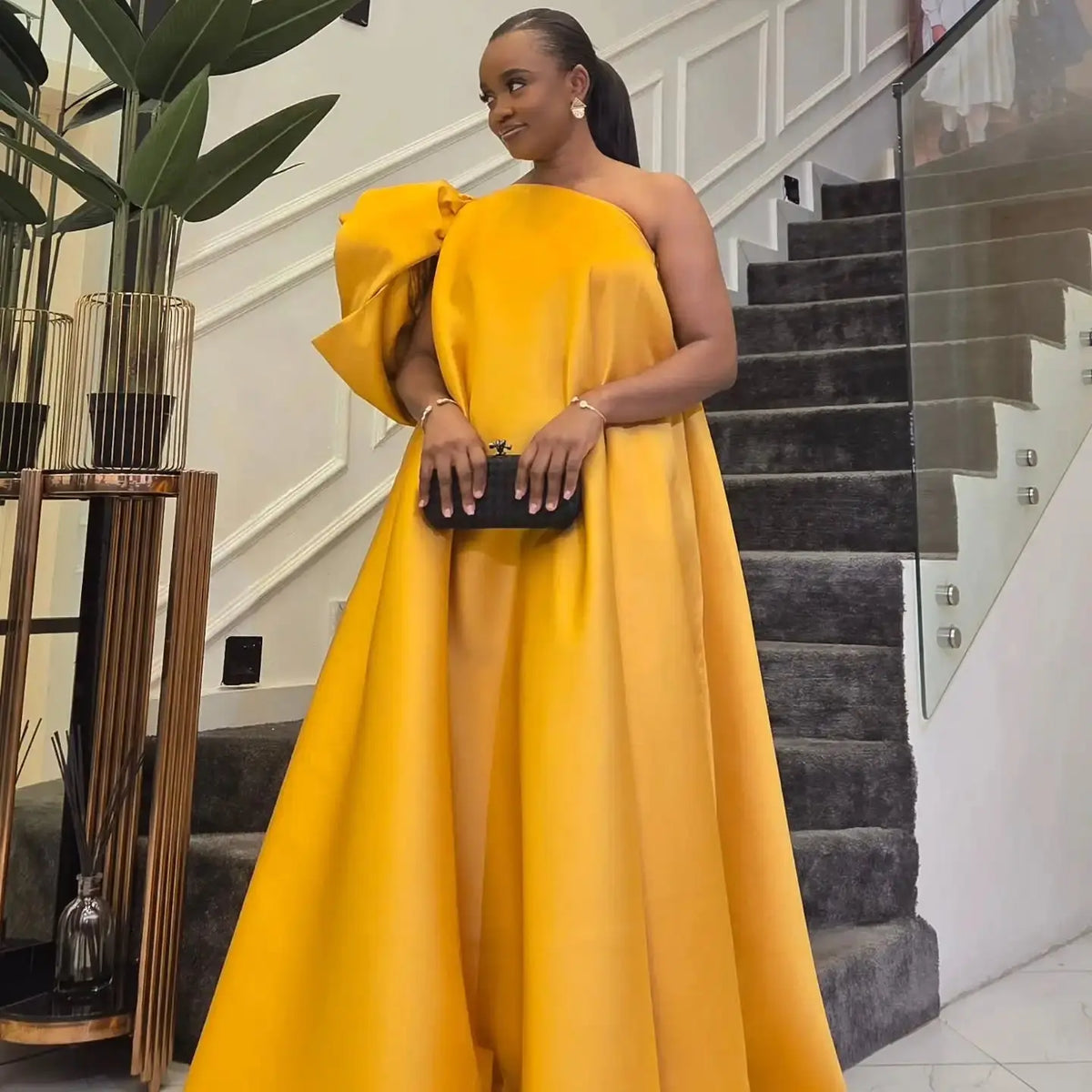 Enchanting Rose Gala Gown: Capture Every Gaze