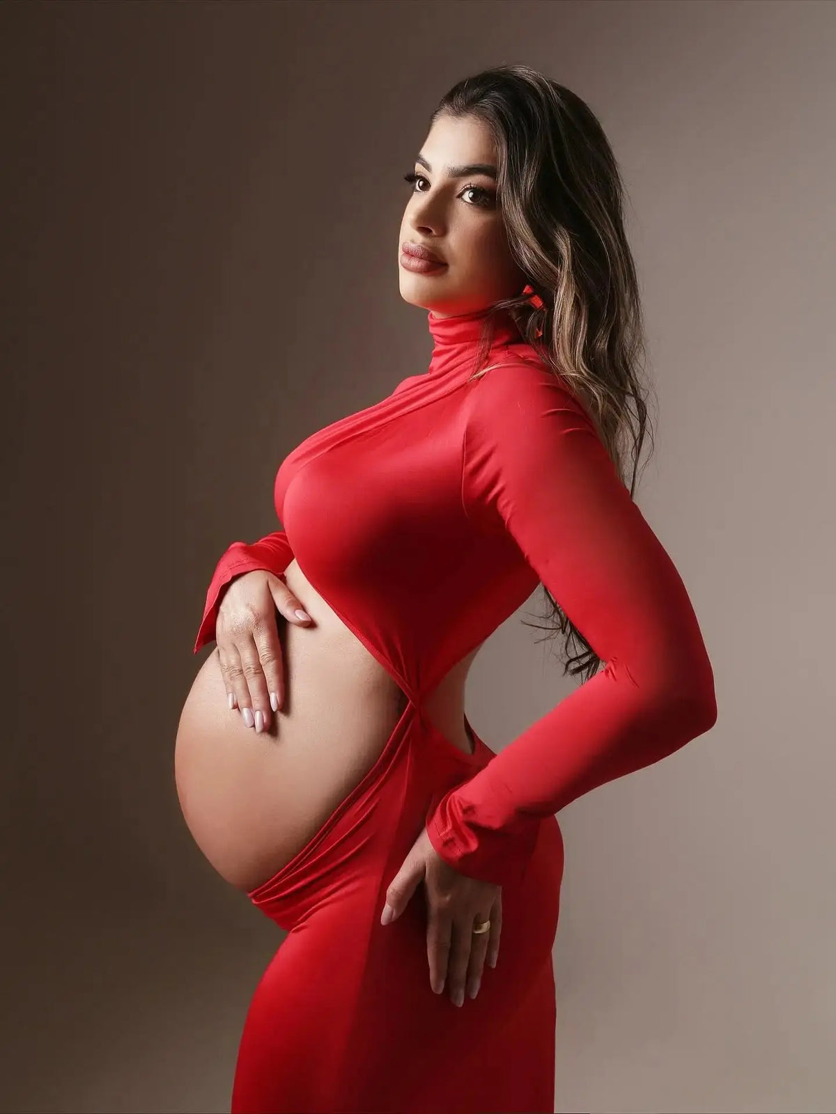 Sweetheart Floor-Length Maternity Gown