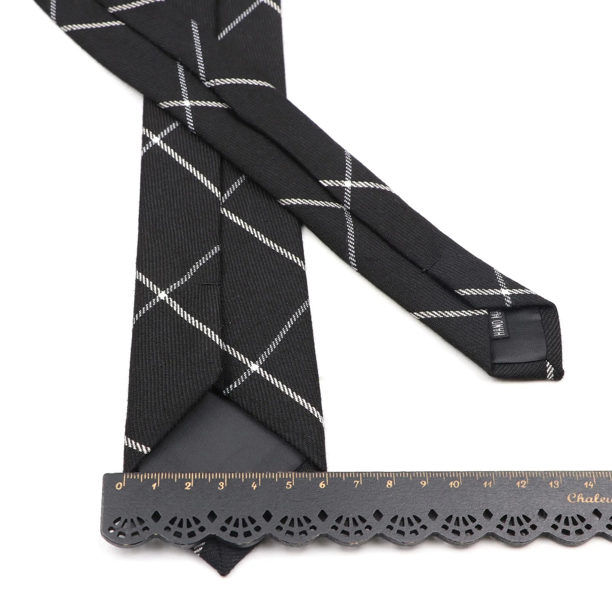 Streamlined Black Tie