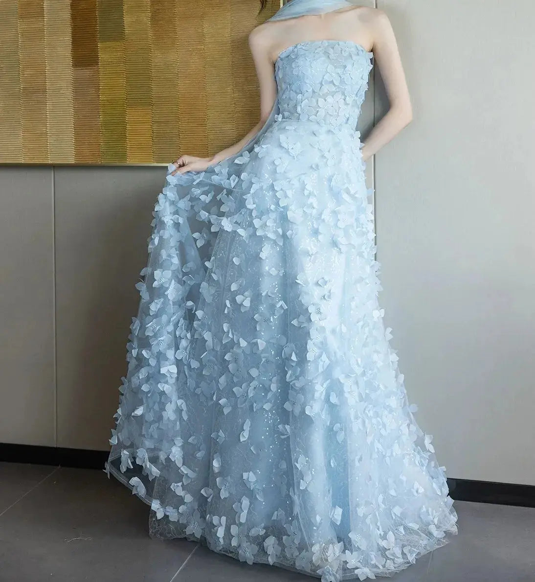 Enchanting Lilac Gown: Feel Like Royalty