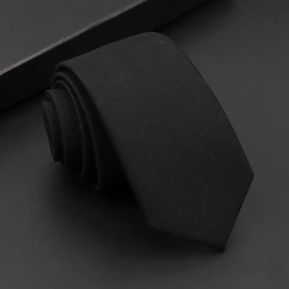 Streamlined Black Tie