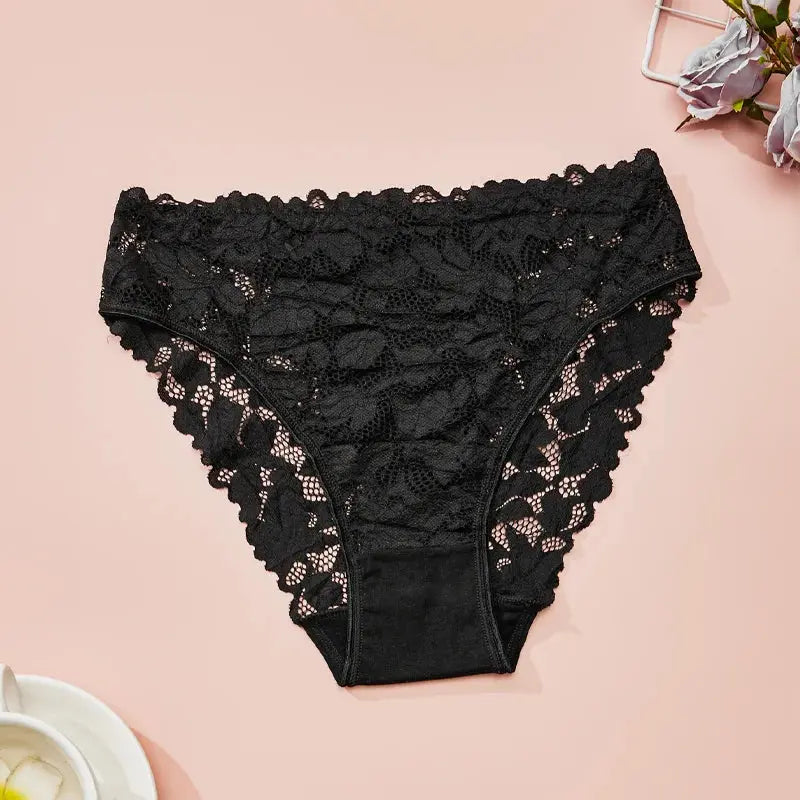 High-Waist Lace Briefs: Feel Confident & Comfortable