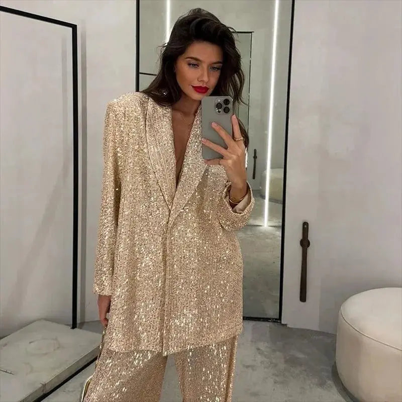 Dazzle Effortlessly: Sequin Suit Set for Any Occasion